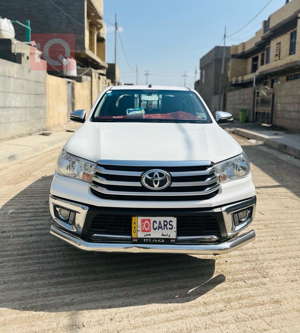 تويوتا هايلوكس